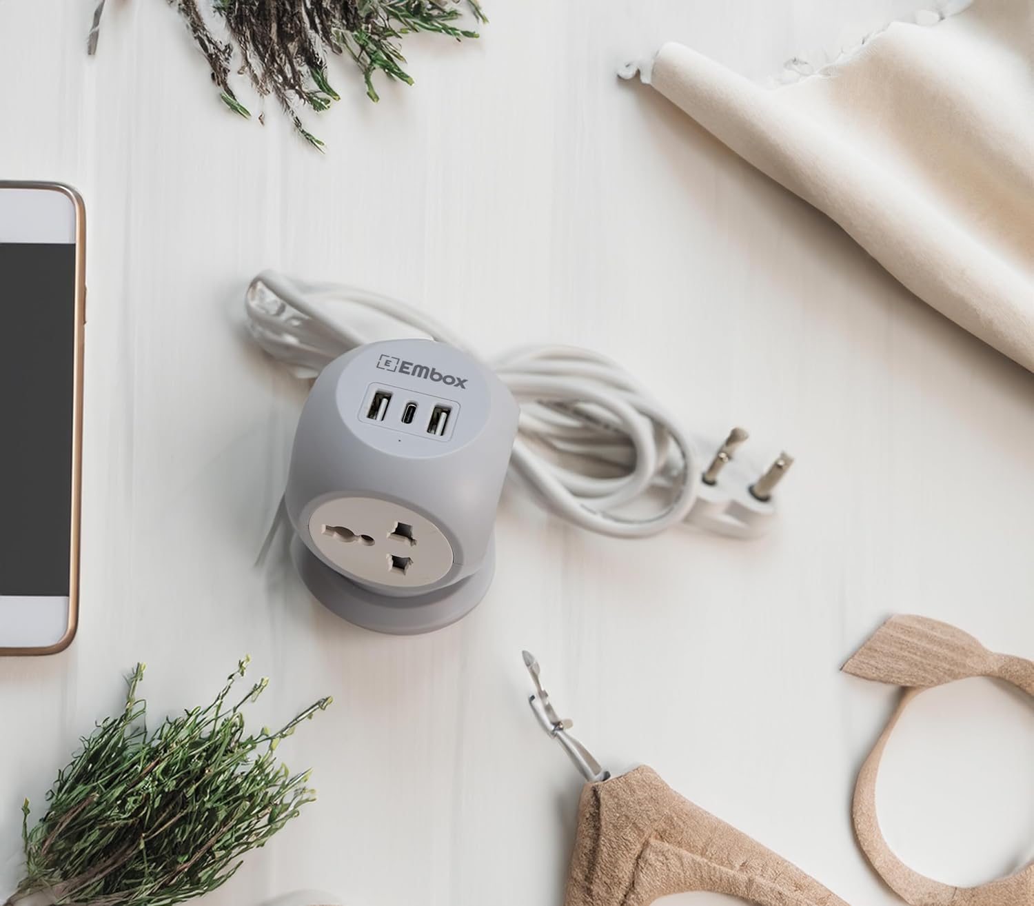 Extension Board with USB-C | 4 Universal Sockets, 2500W